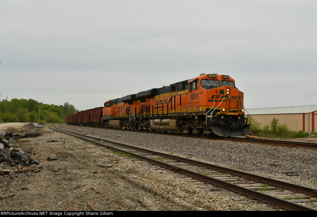 BNSF 6828